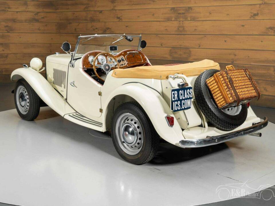 Image 13/19 of MG TD (1953)