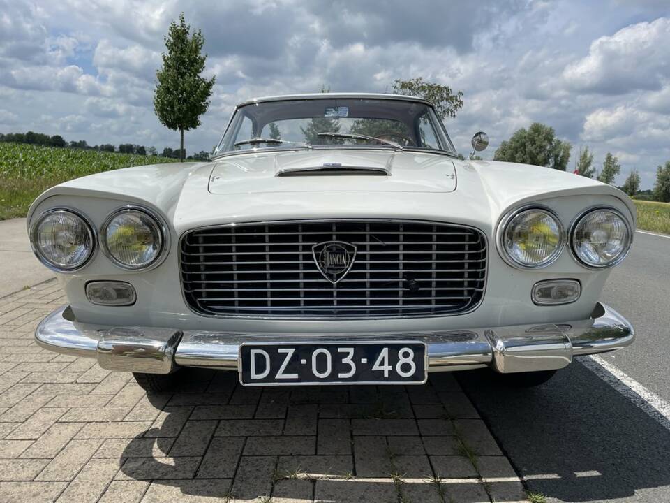 Image 5/8 of Lancia Flaminia GT 2.5 3C Touring (1962)