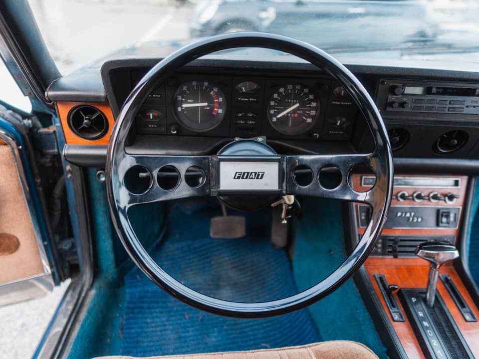 Image 24/37 of FIAT 130 Coupé (1974)