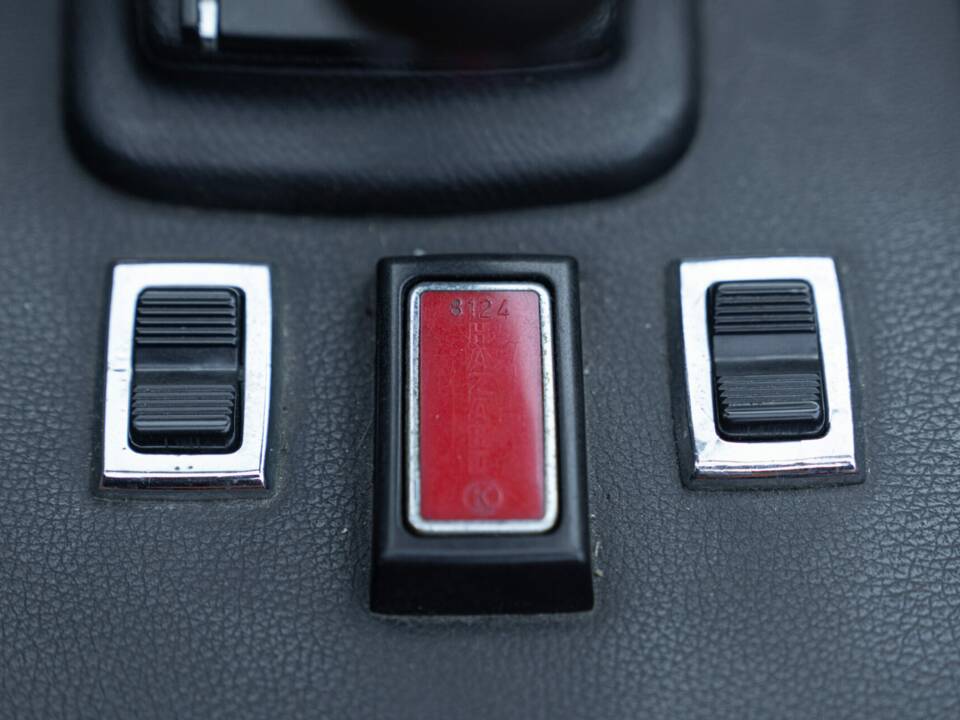 Bild 45/50 von Mercedes-Benz 450 SL (1977)