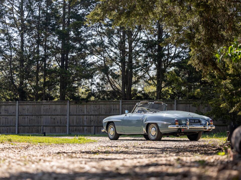 Afbeelding 14/50 van Mercedes-Benz 190 SL (1956)