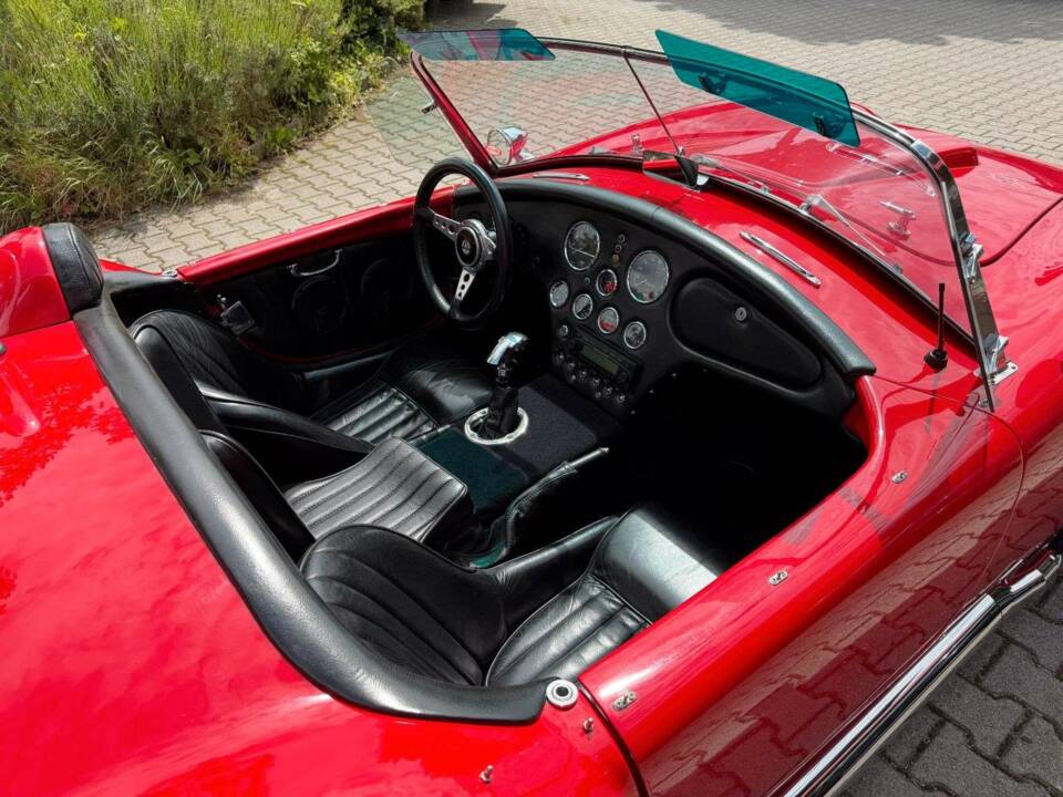 Immagine 17/22 di AC Cobra 289 (1990)
