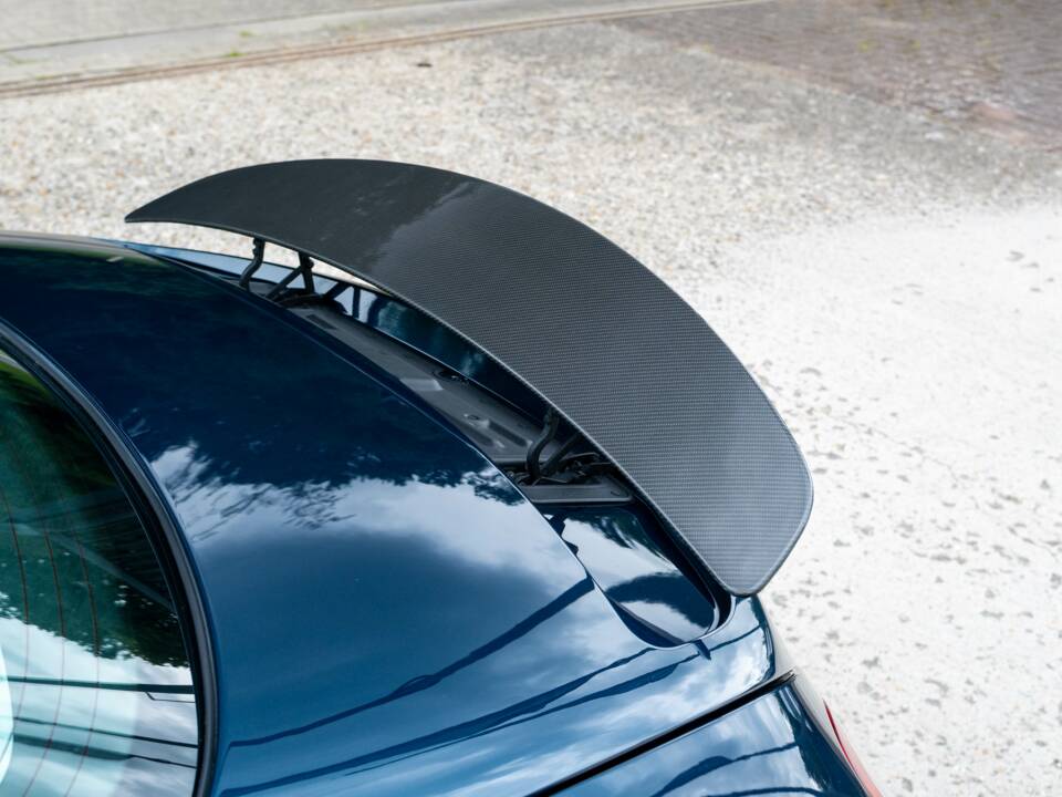 Afbeelding 13/38 van Mercedes-Benz SLS AMG (2010)