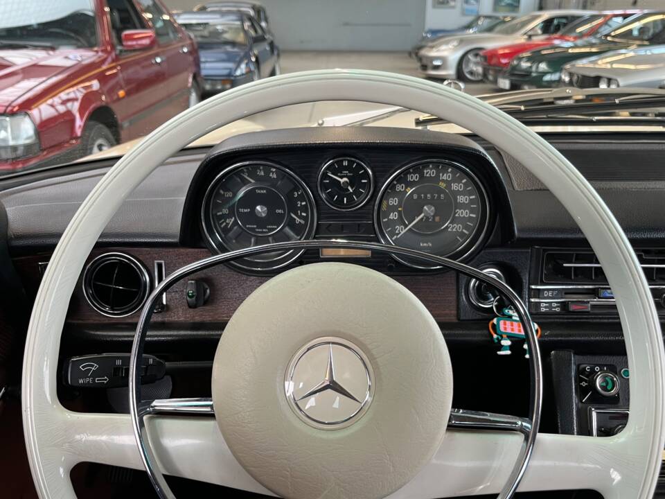 Bild 13/43 von Mercedes-Benz 280 CE (1973)
