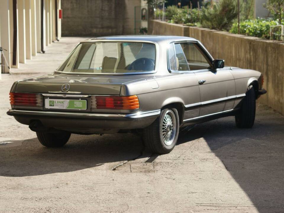 Immagine 43/50 di Mercedes-Benz 280 SLC (1976)