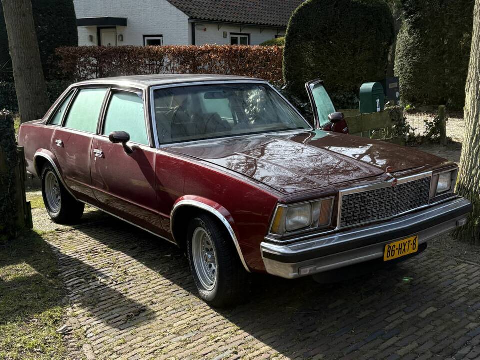 Bild 3/8 von Chevrolet Malibu Classic Sedan (1978)