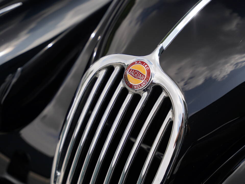 Image 41/50 of Jaguar XK 140 DHC (1956)