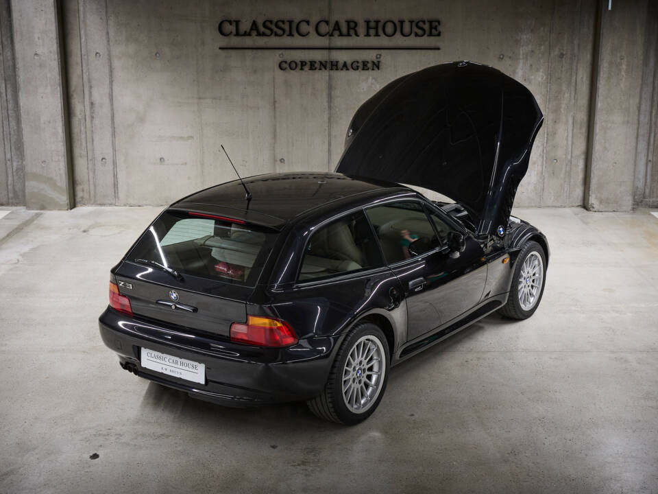 Bild 92/93 von BMW Z3 Coupé 2.8 (1997)