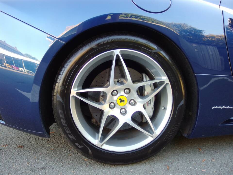 Bild 45/99 von Ferrari California (2009)