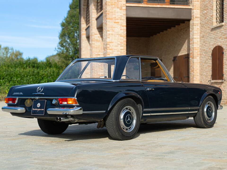 Imagen 6/50 de Mercedes-Benz 280 SL (1969)