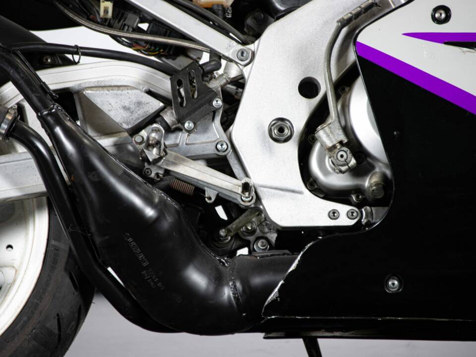 Afbeelding 26/45 van Suzuki RGV 250 Gamma (1992)