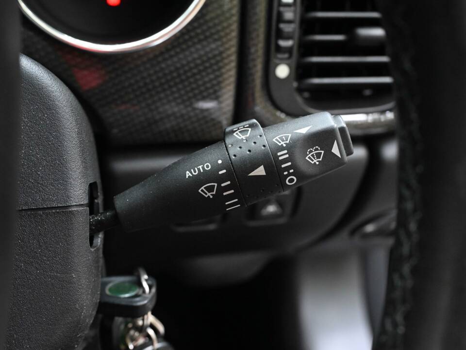 Image 40/50 of Jaguar XKR (2006)