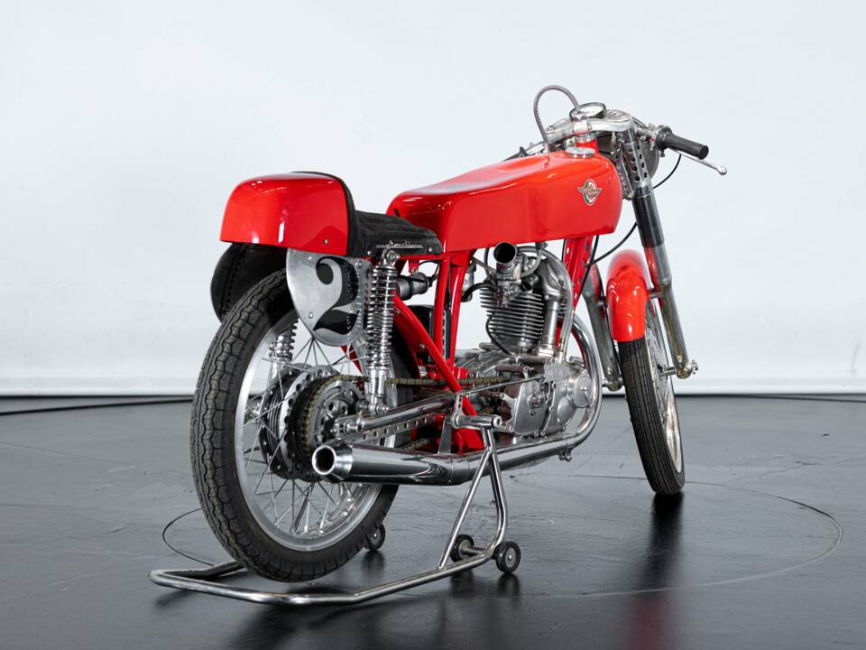Immagine 4/30 di Ducati DUMMY (1957)