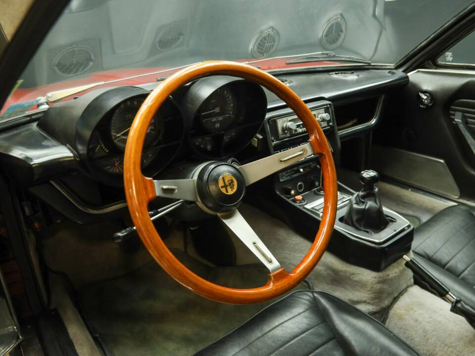 Bild 43/50 von Alfa Romeo Montreal (1972)