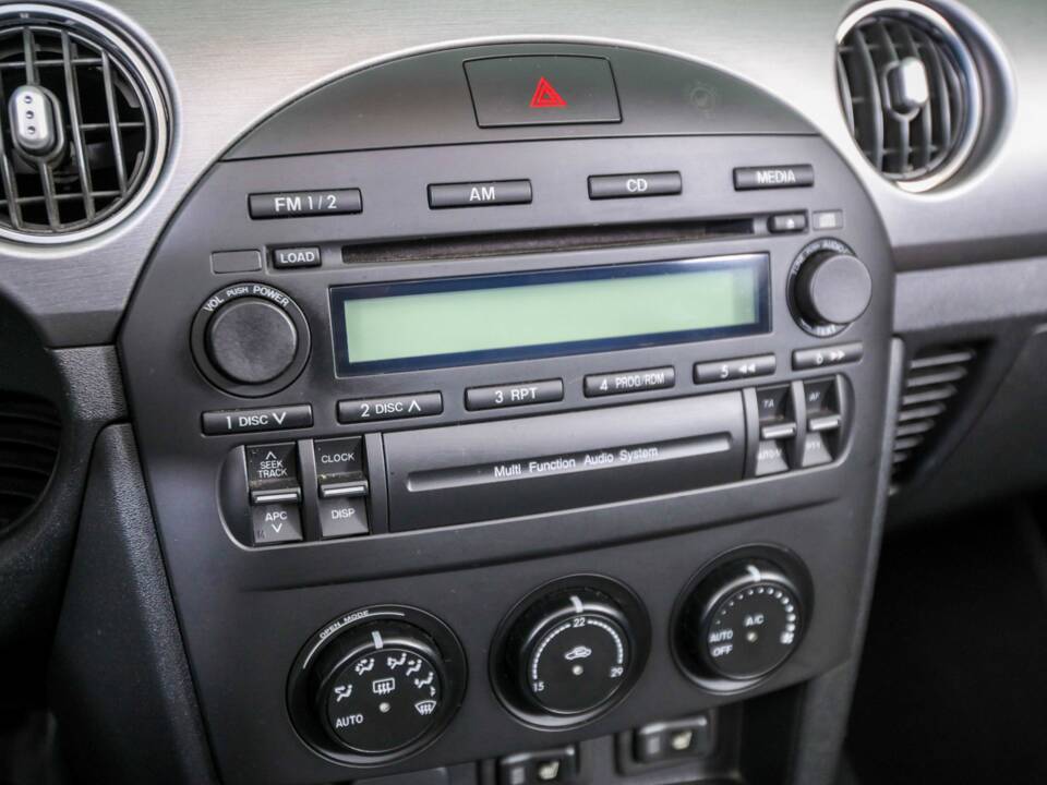 Bild 23/50 von Mazda MX-5 1.8 (2007)