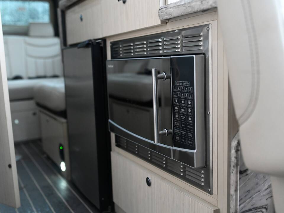 Immagine 16/34 di Mercedes-Benz Sprinter 515 CDI (2014)