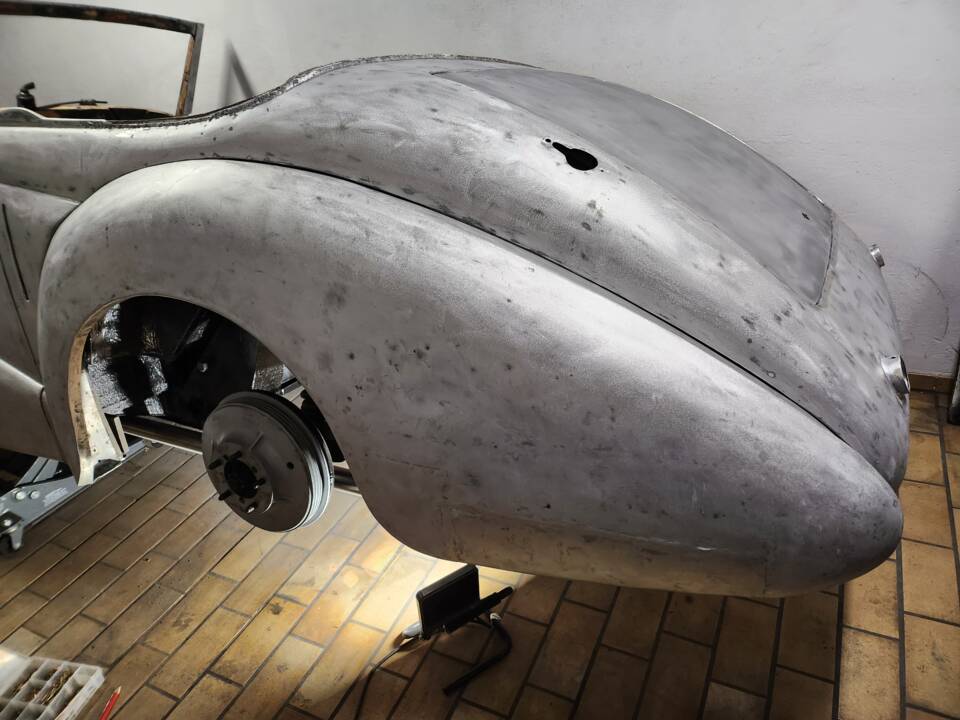 Image 38/72 of Healey 2.4 Litre Abbott (1953)