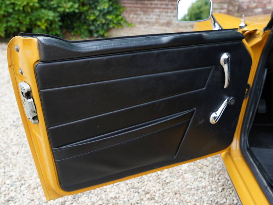 Image 42/50 of Triumph TR 6 (1971)