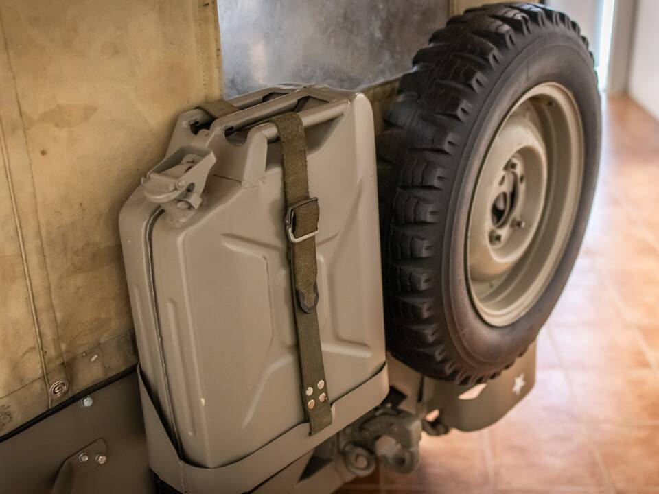 Image 13/17 de Jeep CJ-2A (1948)