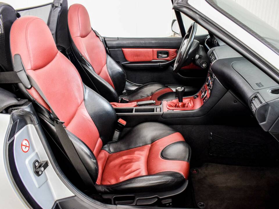 Bild 19/50 von BMW Z3 2.0 (2000)