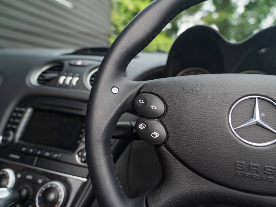 Bild 17/44 von Mercedes-Benz SL 65 AMG (2005)
