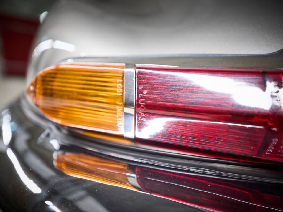 Immagine 54/99 di Jaguar E-Type 3.8 (1964)