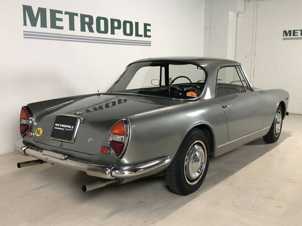 Bild 9/33 von Lancia Flaminia GTL 2.8 Touring (1965)