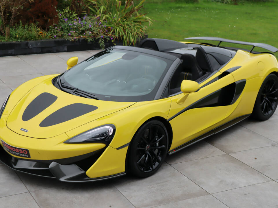 Image 25/50 de McLaren 570S Spider &quot;Launch Edition&quot; (2018)