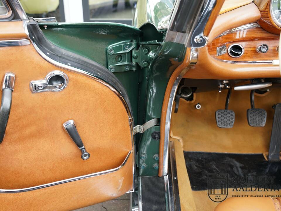 Afbeelding 28/50 van Mercedes-Benz 220 SE b (1964)