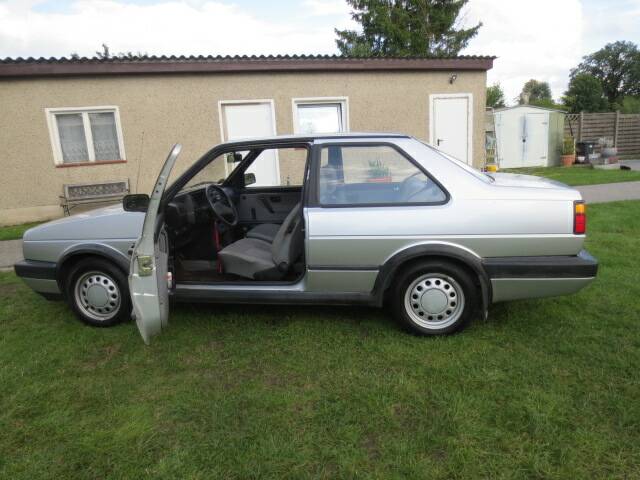Image 7/17 of Volkswagen Jetta II   1.3 (1990)