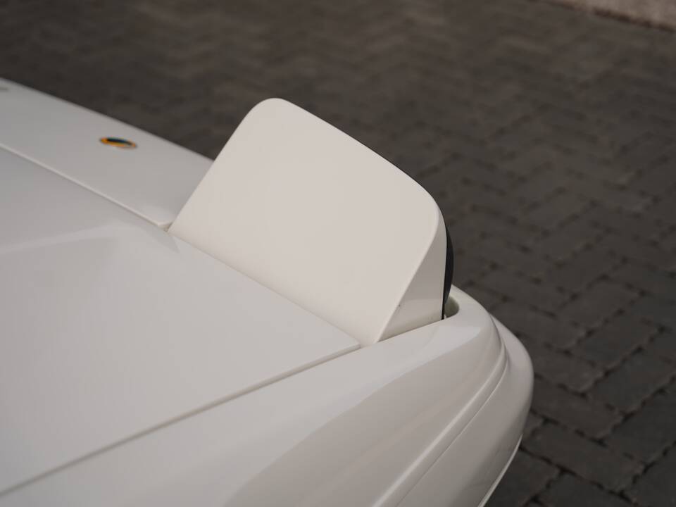Image 37/50 of Lotus Esprit S4 (1994)