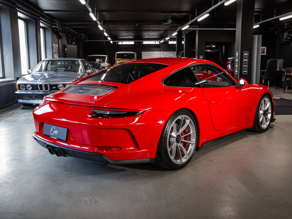 Image 4/27 of Porsche 911 GT3 Touring (2018)