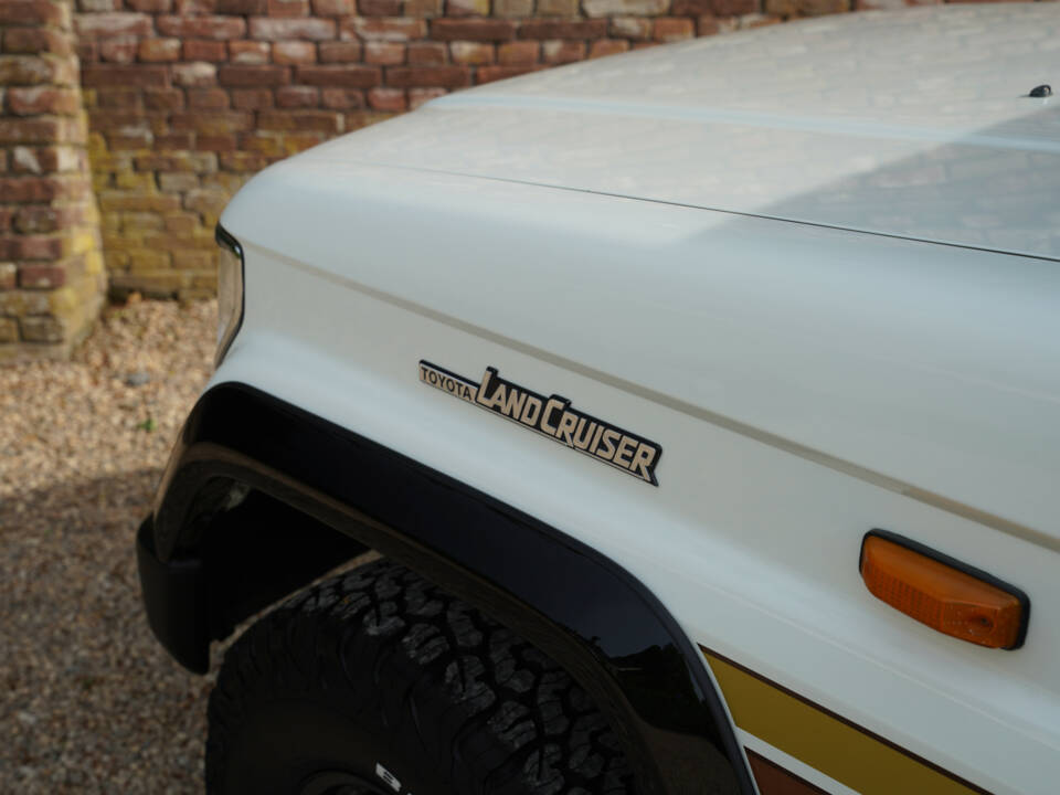 Immagine 12/50 di Toyota Land Cruiser 2.4 LX Turbo (1992)