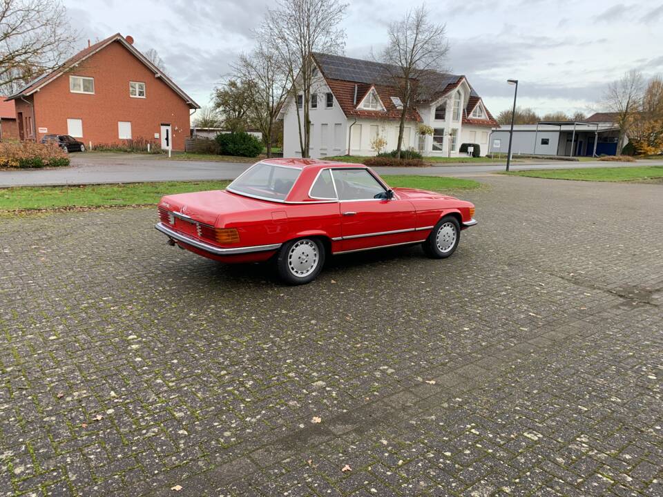 Image 152/160 of Mercedes-Benz 350 SL (1974)