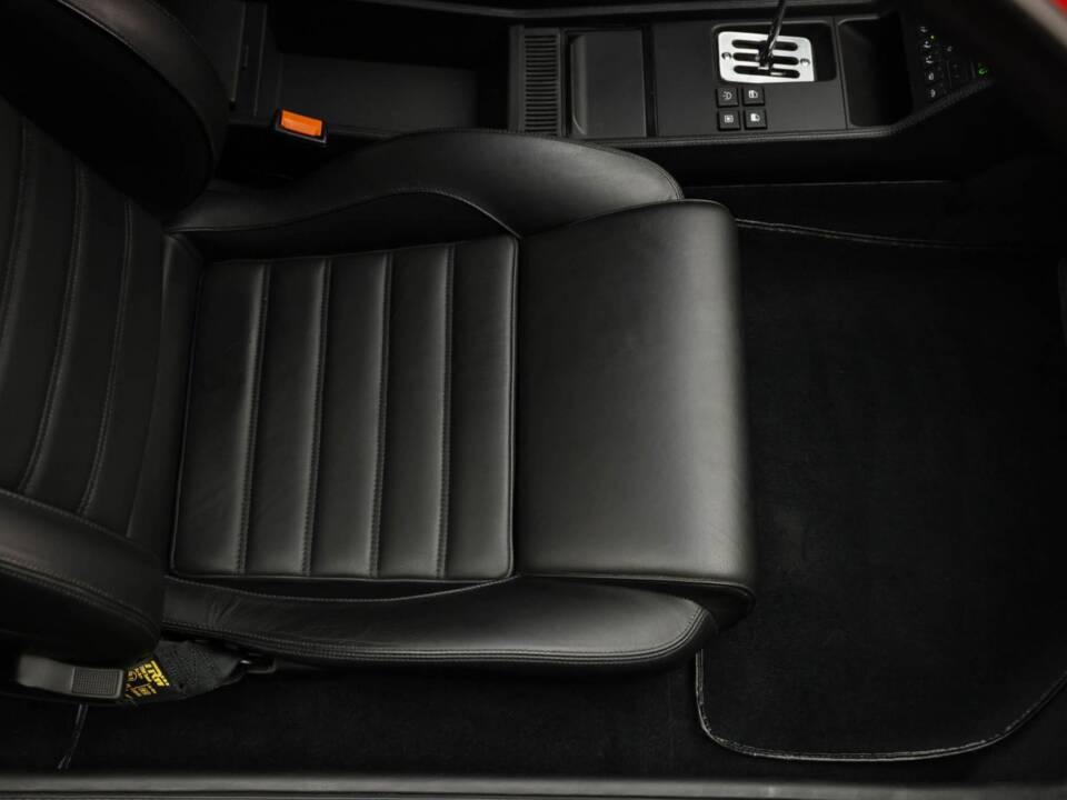 Image 15/26 of Ferrari 348 TB (1991)