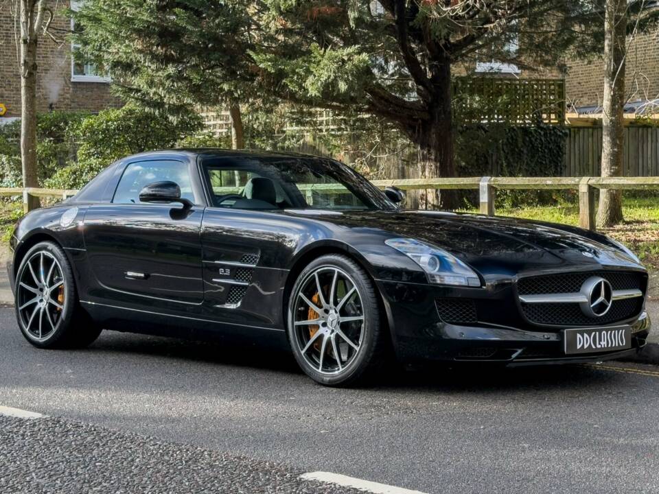 Bild 2/17 von Mercedes-Benz SLS AMG (2010)