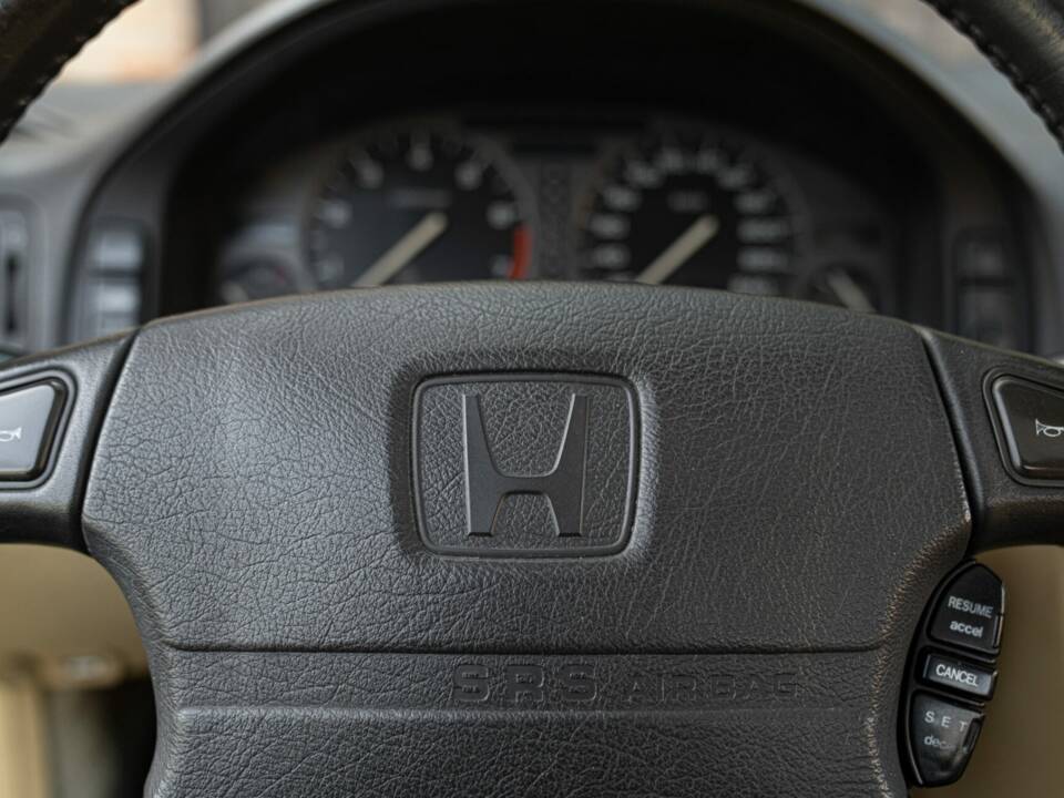 Bild 36/50 von Honda Legend (1992)