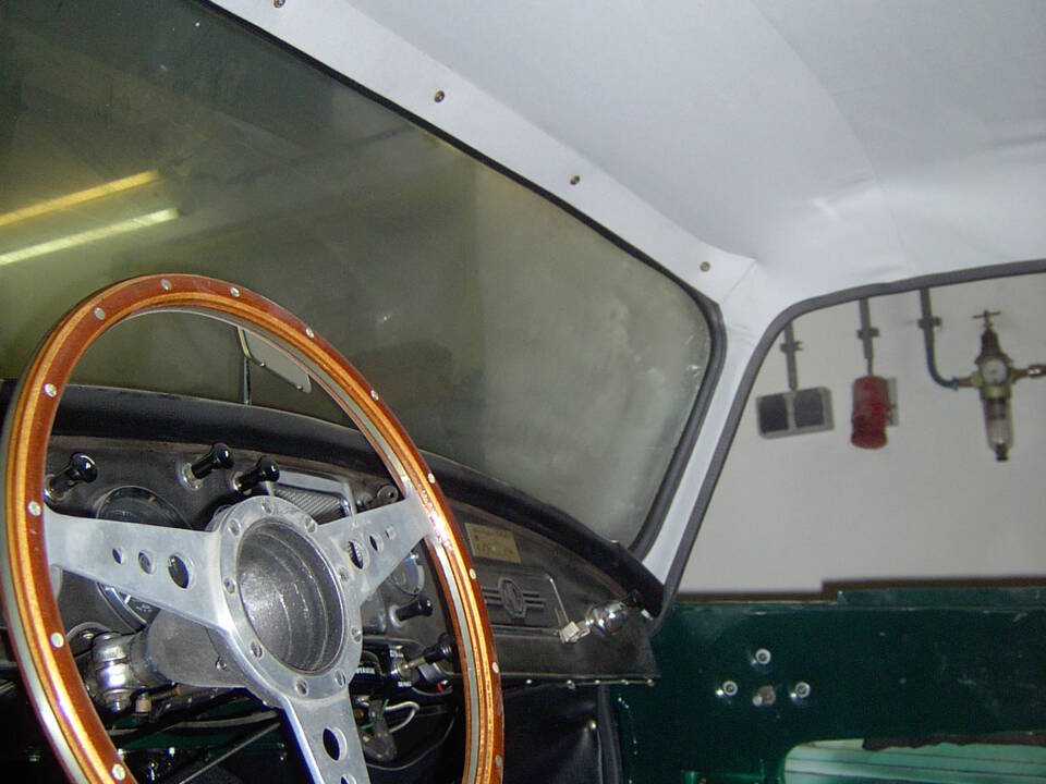 Bild 13/17 von MG MGA 1500 (1957)
