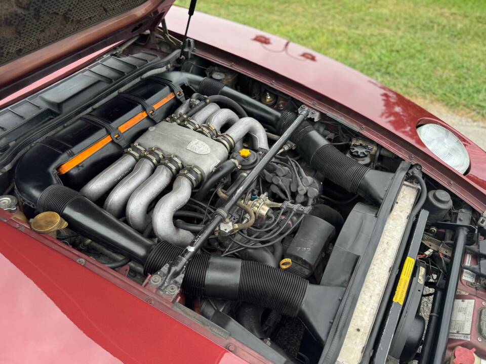 Image 32/32 of Porsche 928 S (1988)