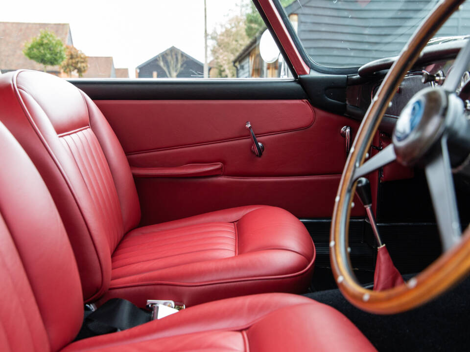 Afbeelding 71/94 van Aston Martin DB 4 (1960)
