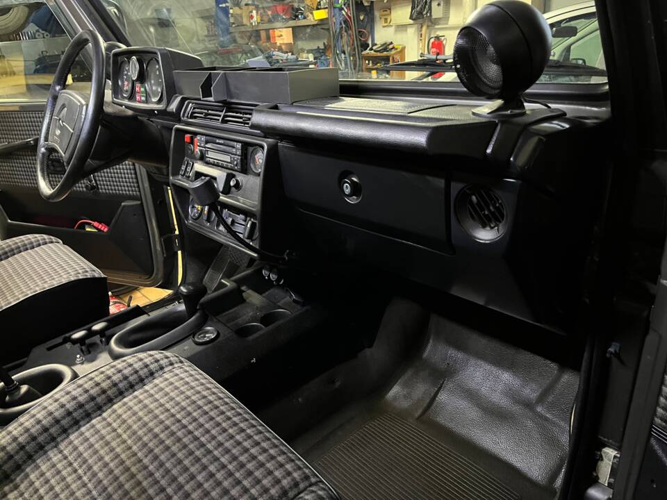 Bild 3/15 von Mercedes-Benz G 500 (lang) (1984)