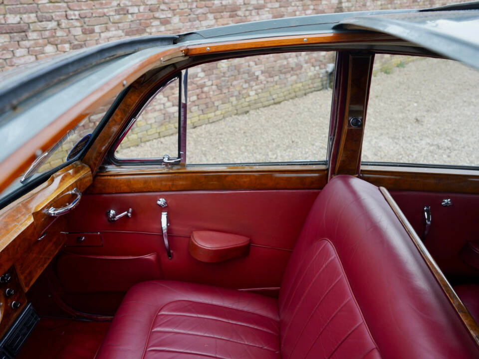 Image 45/50 de Jaguar Mk IX (1959)