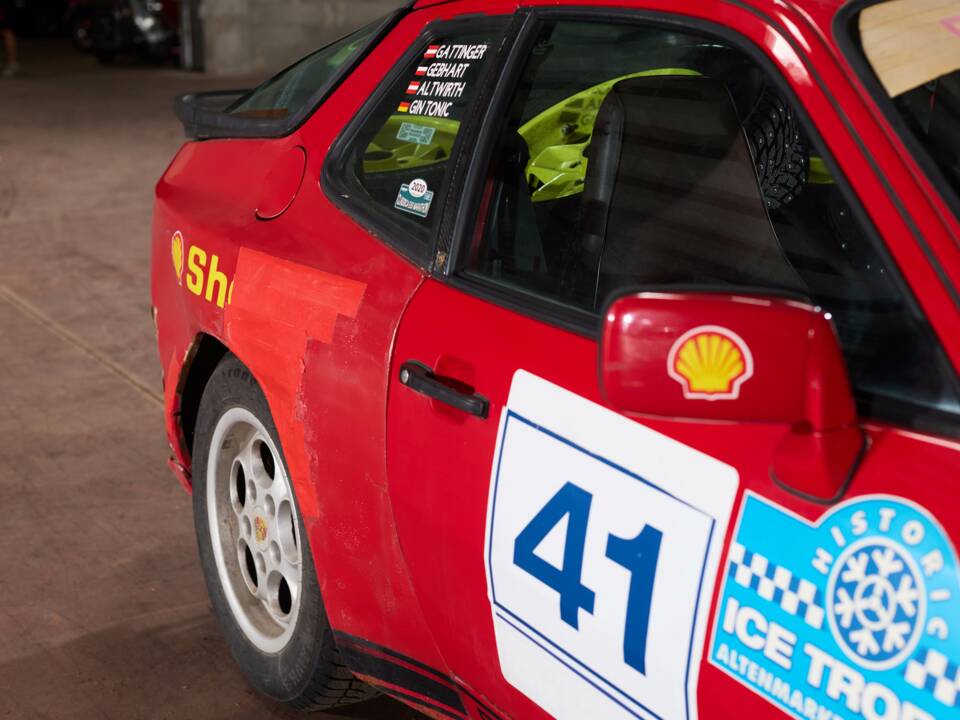 Image 36/38 of Porsche 944 (1985)