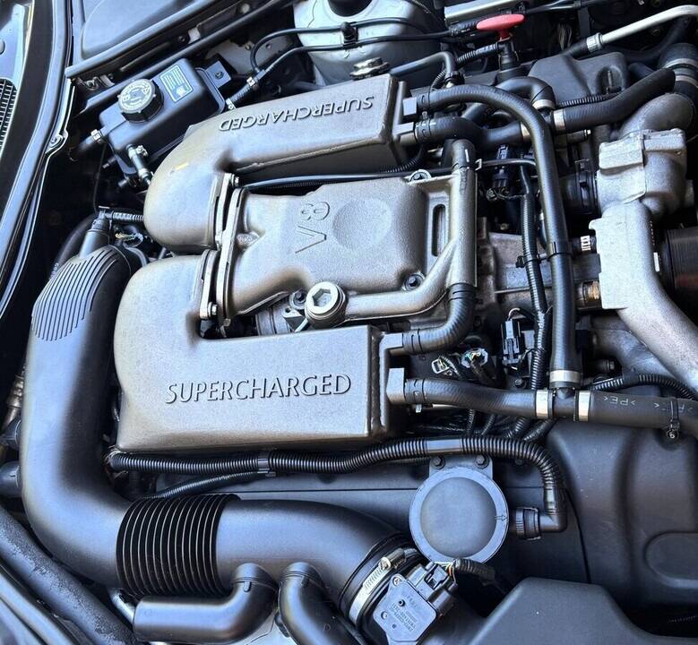 Image 20/28 de Jaguar XKR (2002)