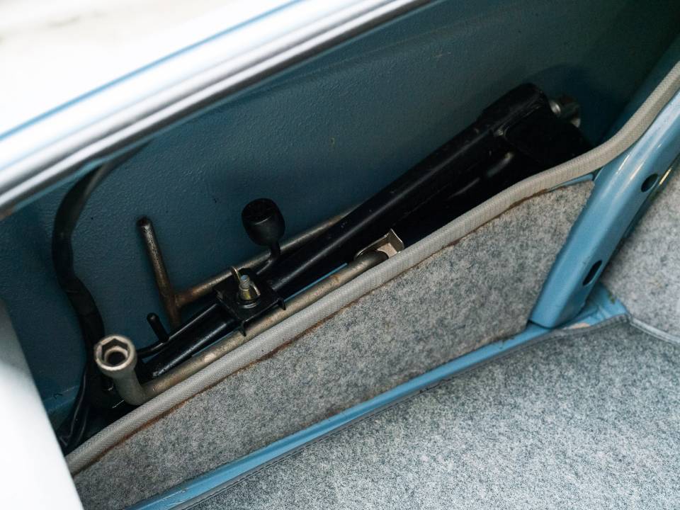 Bild 43/50 von BMW 518 (1976)