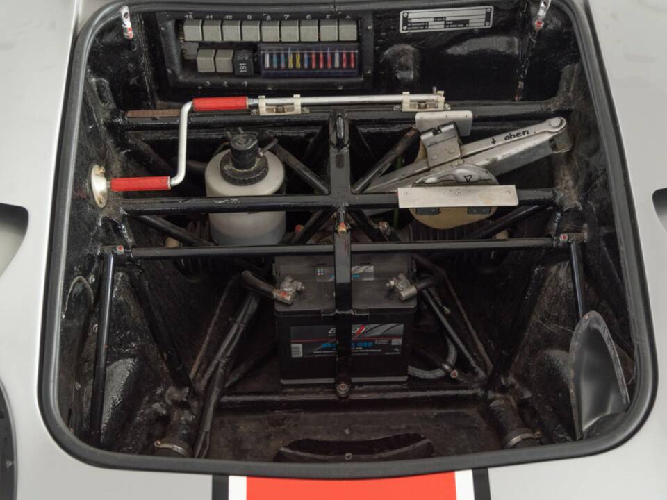 Image 44/47 of Isdera Erator GTE (1969)