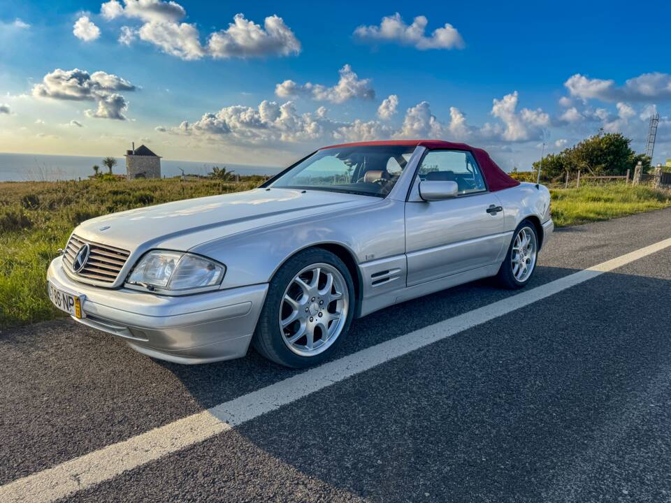 Image 10/51 of Mercedes-Benz SL 320 (1996)