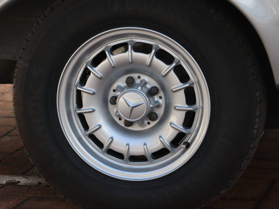 Bild 49/50 von Mercedes-Benz 280 C (1977)