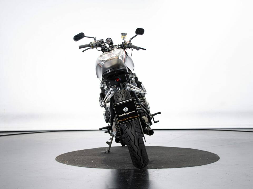 Bild 3/50 von Honda CB 750 Custom (1987)