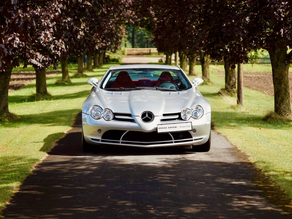 Imagen 2/15 de Mercedes-Benz SLR McLaren (2004)